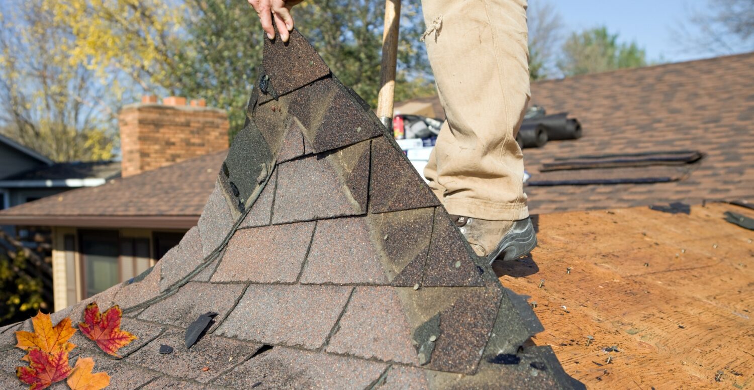 Tips for Getting Your Roof Ready for Winter: A Fall Maintenance Guide